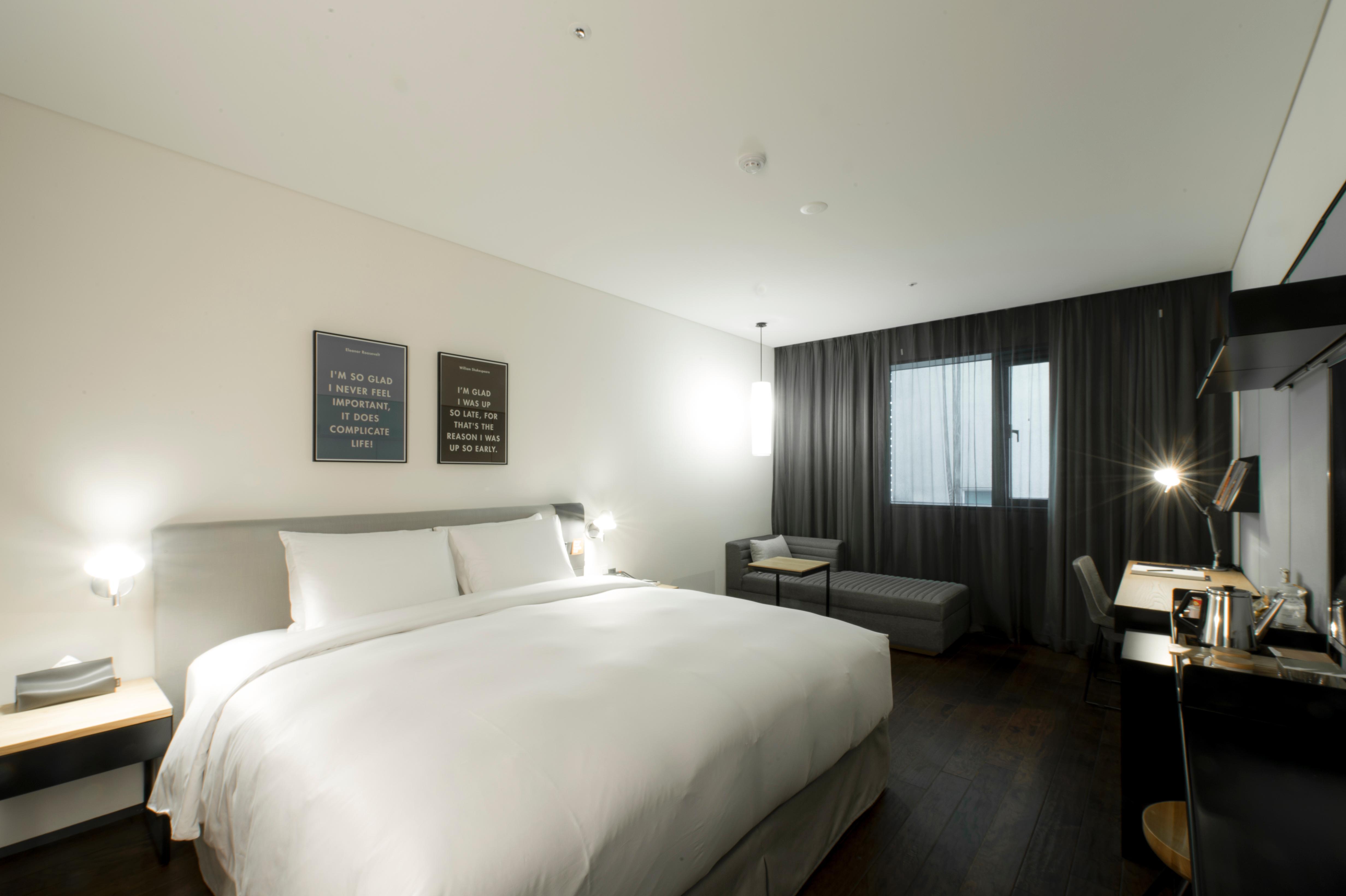 Glad Yeouido Hotel Seoul Exterior photo