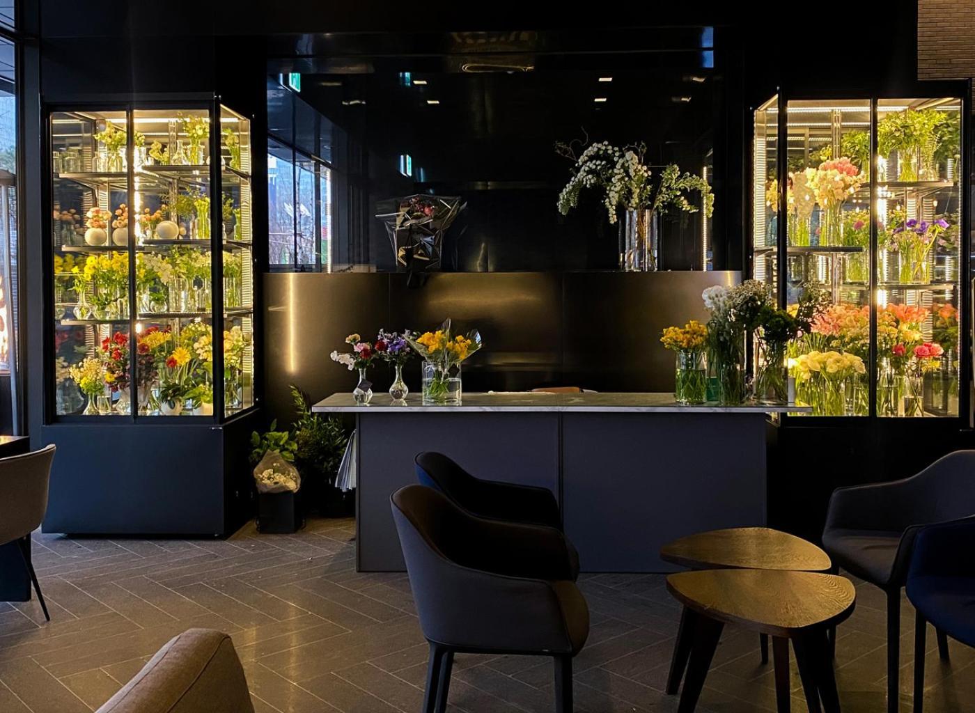 Glad Yeouido Hotel Seoul Exterior photo