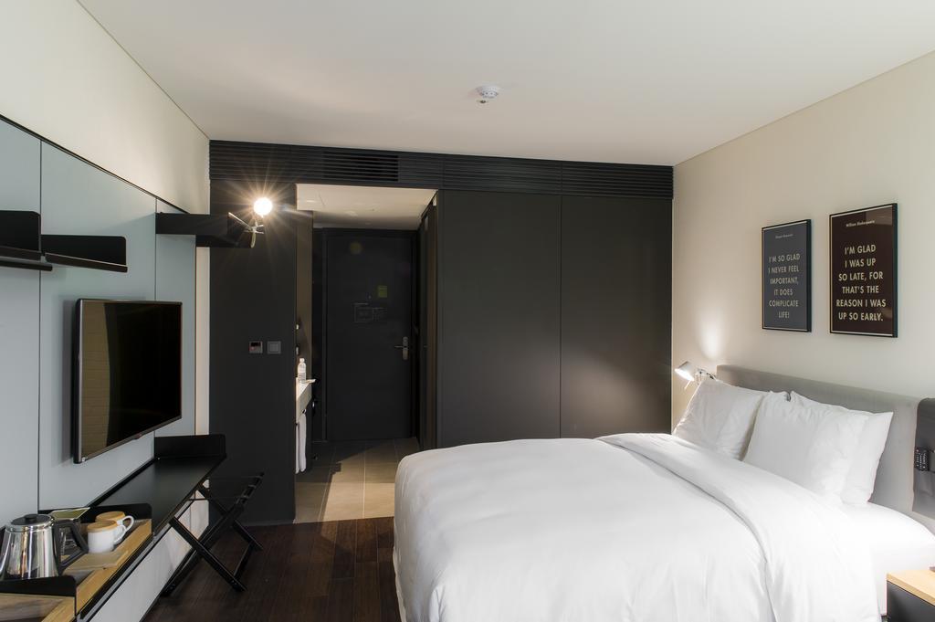 Glad Yeouido Hotel Seoul Exterior photo